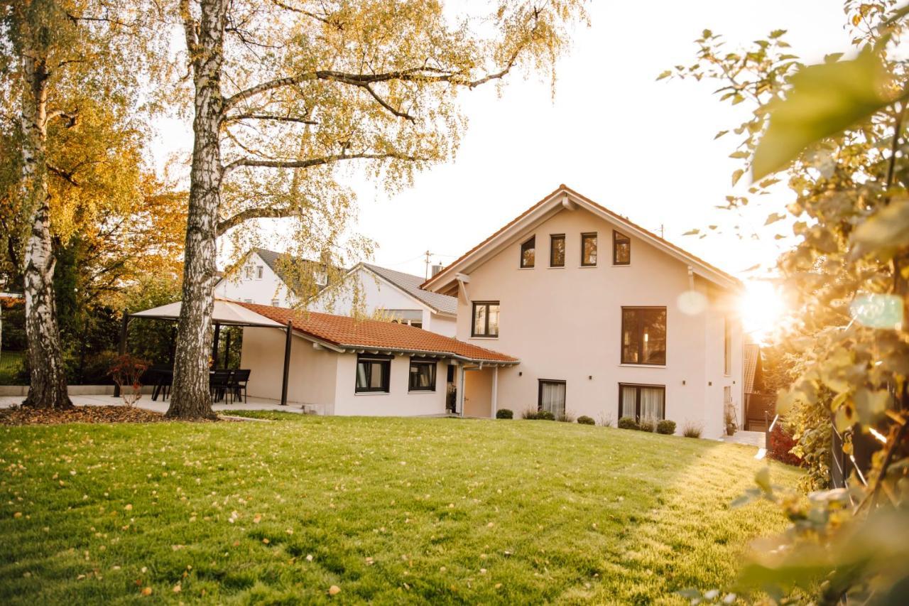 BlumenRaum - Ferienwohnung In Karlsruhe Exterior photo